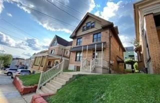 138 Merrimac Street Gallery 2