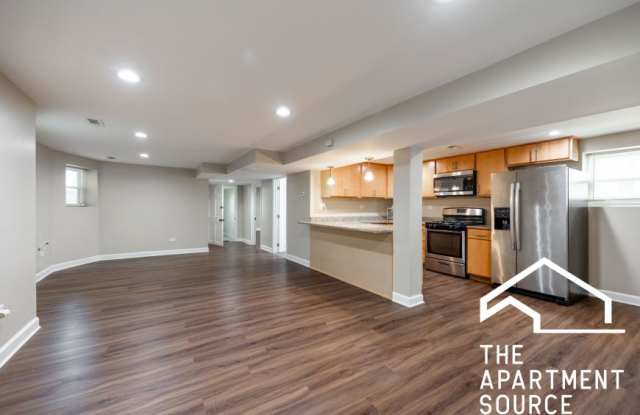 2118 N Avers photos photos