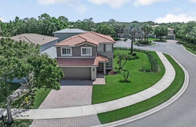 4825 SE CHILES Court Gallery 3