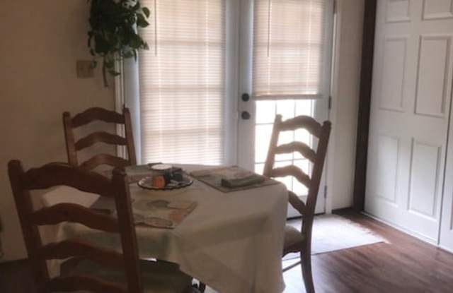 7323 Hedge Drive Gallery 2