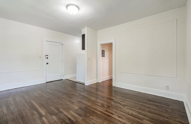 55 Monroe Place Apartments Gallery 4