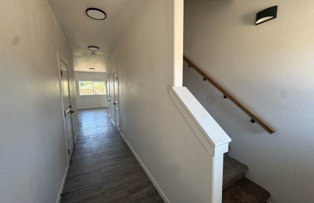 Modern 3 bedroom townhouse Gallery 3