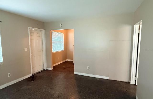 1273 S BETTY Lane Gallery 2