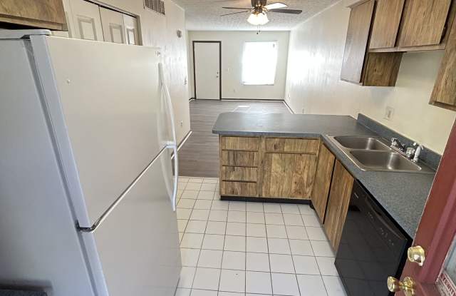 5041 Belle Isle Drive - 5043 Gallery 2
