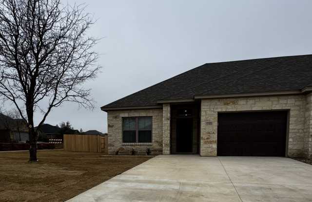 2423 Briar Hollow Drive photos photos