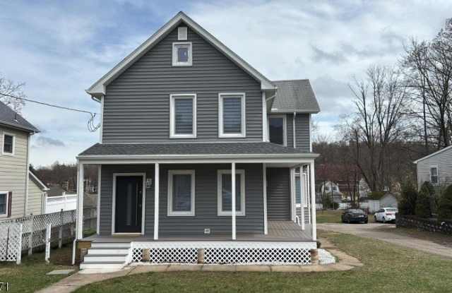 52 Bartholdi Ave photos photos