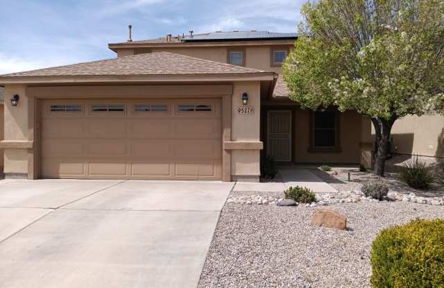 Stunning 3 bedroom, 2.5 bathroom home! Showings available NOW! photos photos