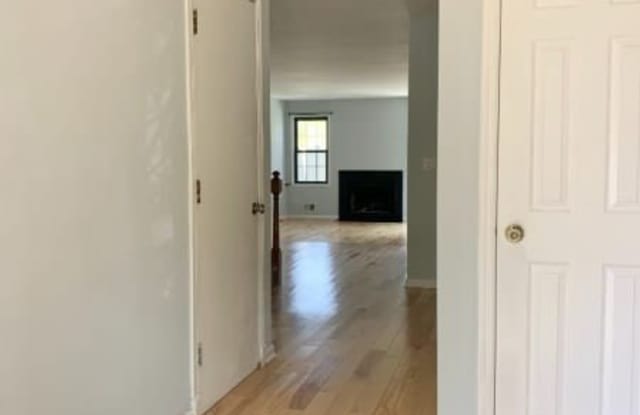 305 Marten Rd photos photos