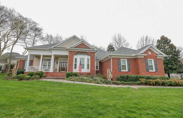 5 Bed, 3.5 Bath w/ 3 Car Garage Less than 1 Mile from Downtown Franklin photos photos