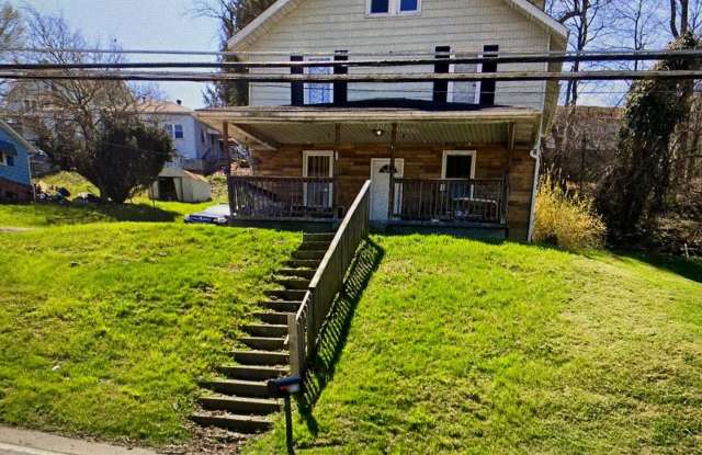 215 Dunkard Ave - 215 Dunkard Avenue, Westover, WV 26501