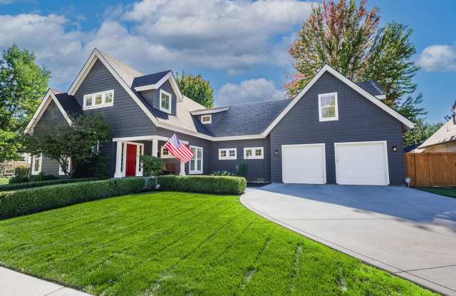 Luxury Fully Furnished Home in Eagle Gallery 1