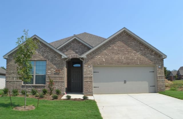 709 Buffalo Creek Drive - 709 Buffalo Creek Drive, Cleburne, TX 76033