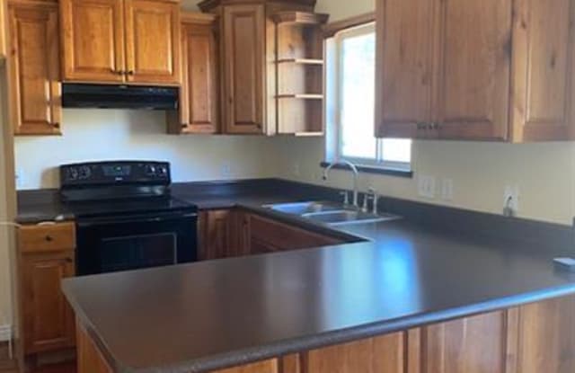 284 West 850 North Street - Upstairs - 284 West 850 North, American Fork, UT 84003