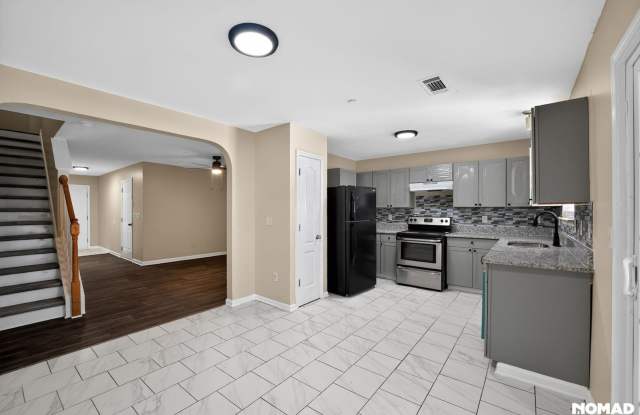 Charming 3BR House in Jonesboro - 1734 Old Dogwood, Irondale, GA 30238