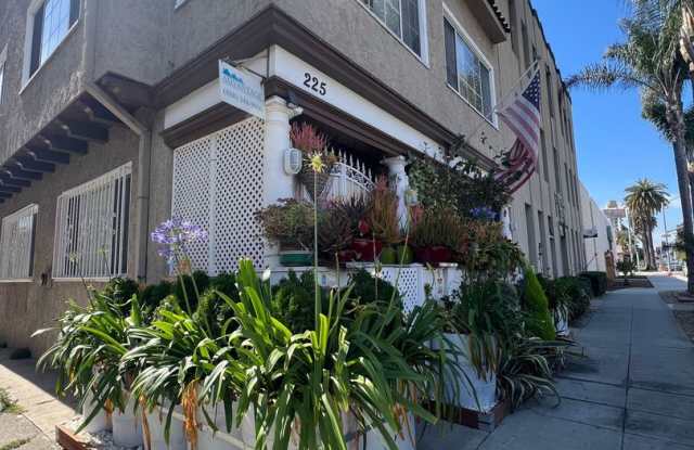 225 Atlantic Ave - 225 Atlantic Avenue, Long Beach, CA 90802