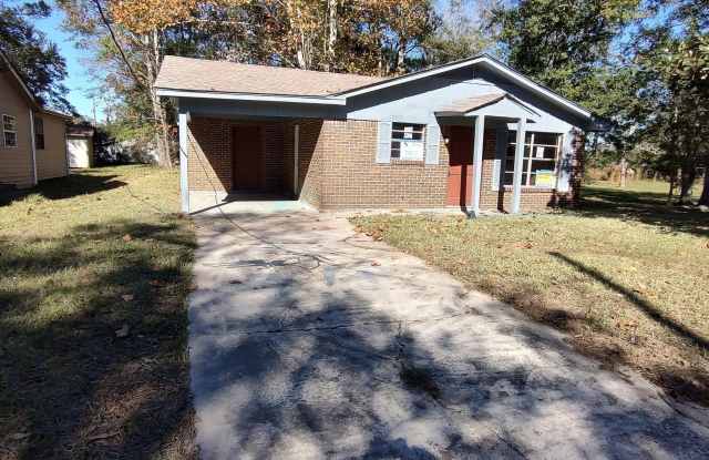 5031 Community Avenue photos photos