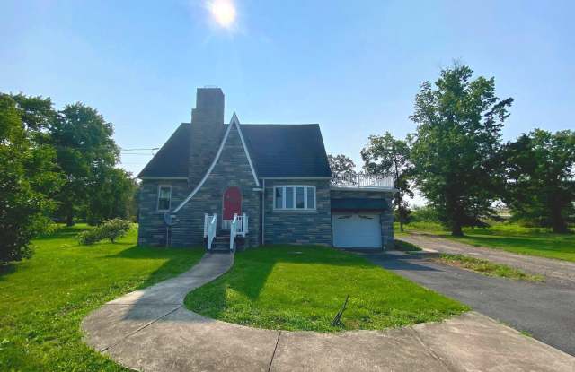 3094 N CHARLOTTE STREET - 3094 North Charlotte Street, Montgomery County, PA 19525