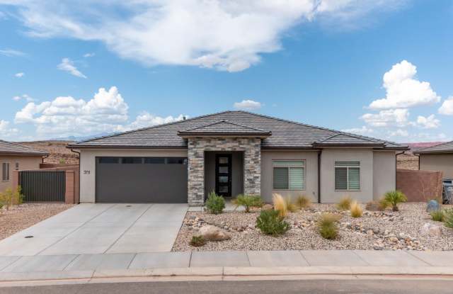 Beautiful Newer Home in Desert Canyons photos photos