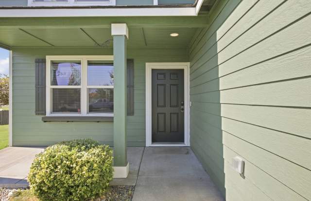 NEW PRICE! Recently Remodeled 3-Bedroom Home on a Corner Lot! Gallery 3