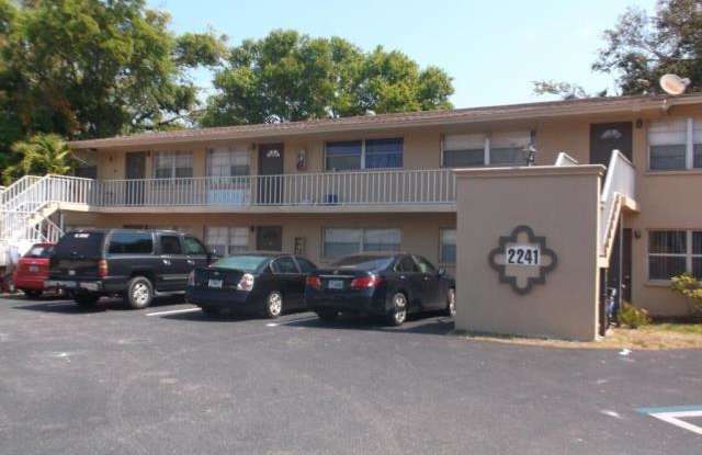2241 Euclid AVE - 2241 Euclid Avenue, Fort Myers, FL 33901