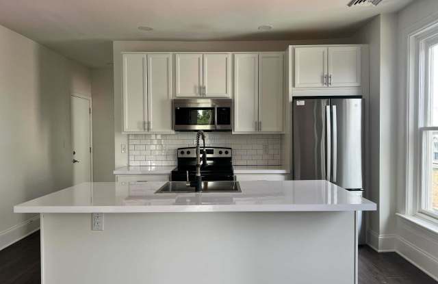 275 Cumberland St, Apt 300 - 275 Cumberland Street, Harrisburg, PA 17102 275 Cumberland St, Apt 300 - 275 Cumberland Street, Harrisburg, PA 17102