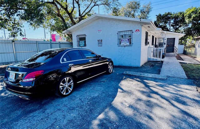 6228 NW 4th Avenue photos photos