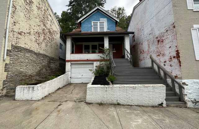 722 Delhi Avenue | 3 beds, 1bath - 722 Delhi Avenue, Cincinnati, OH 45204