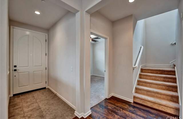 135 Rose Arch Gallery 3