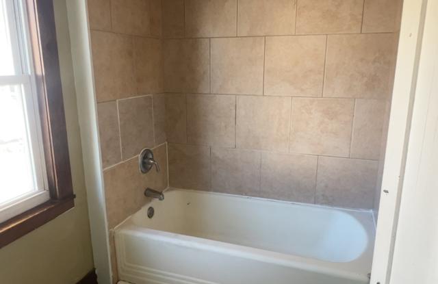 123 Valley Street - 2-3 - 123 Valley Street, Willimantic, CT 06226