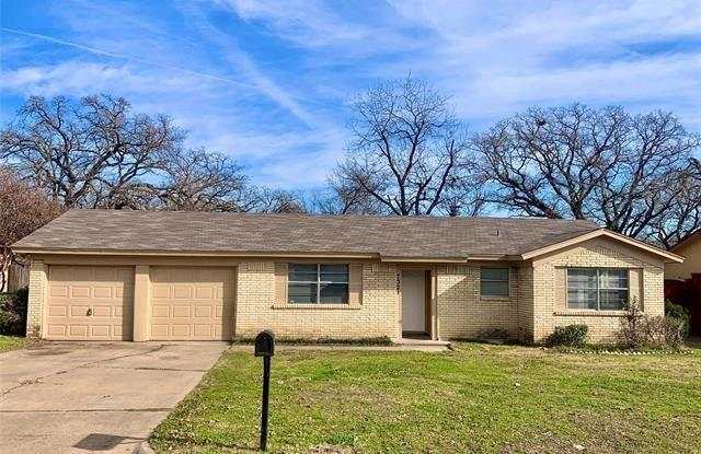 7321 Falmouth Drive - 7321 Falmouth Drive, Forest Hill, TX 76140