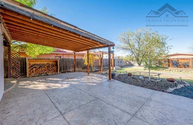 Gated Casa Alegre Charm Gallery 4