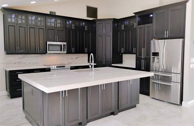 9654 Sun Pointe Dr photos photos