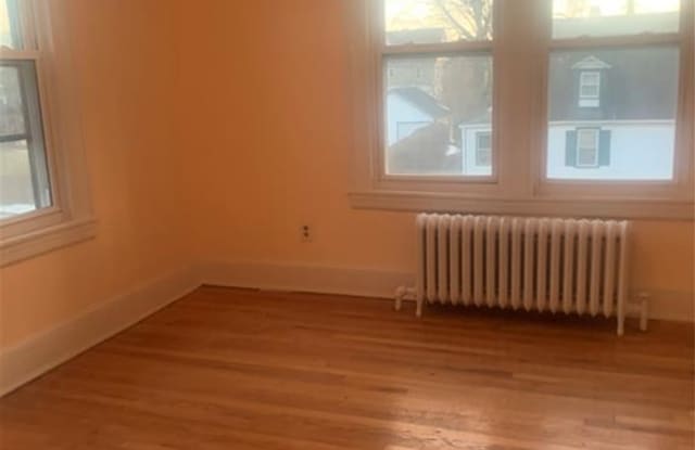 88 Governor Street - 88 Governor Street, East Hartford, CT 06108