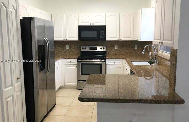 886 Northwest 135th Terrace - 886 Northwest 135th Terrace, Pembroke Pines, FL 33028