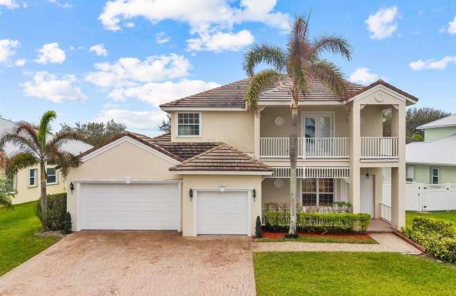 206 Magnolia Lakes Boulevard photos photos