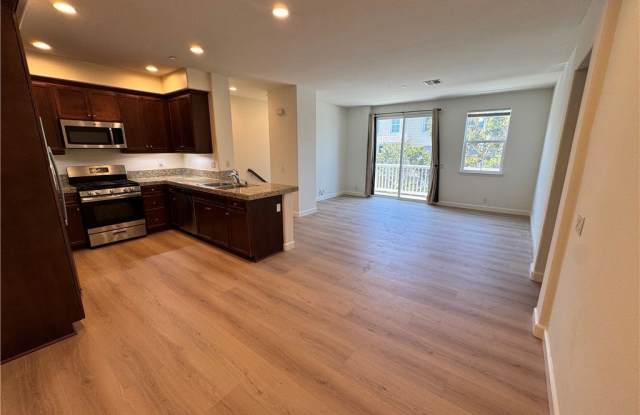 210 Silk Tree photos photos