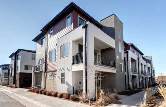 Evolve Real Estate: AVAILABLE 8/1/25! Stunning Newer Townhome with Attached Garage and Many Upgrades. photos photos