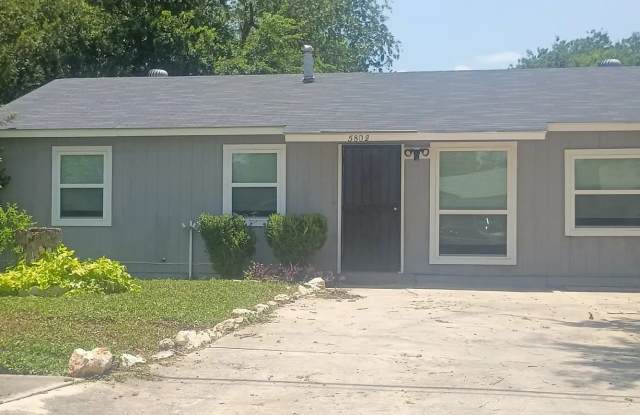 5802 Magnes Ln Gallery 1