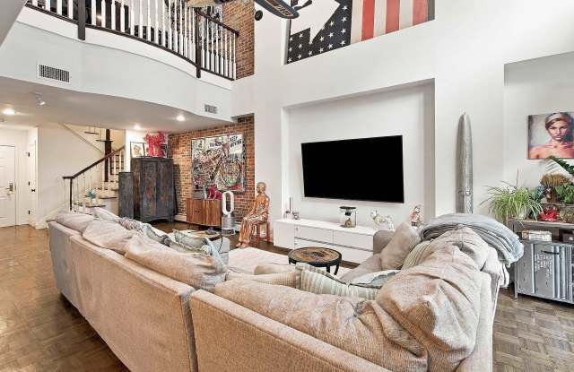 208 SHEARWATER CT W Gallery 3