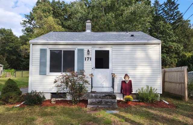 Cozy and Private One Bedroom, Single Family Home in Chicopee - 171 Old Lyman Road, Chicopee, MA 01020