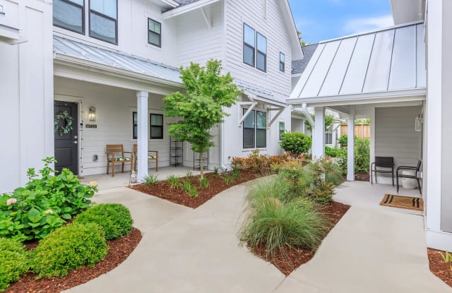 Arboretum Village Gallery 4