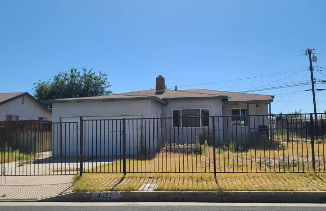 44221 Foxton Avenue photos photos