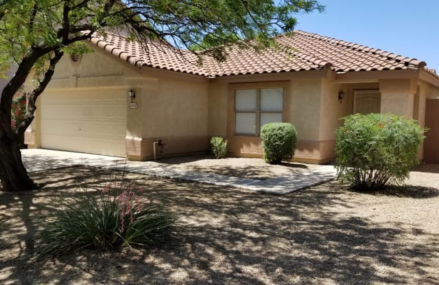 4102 E HIDE Trail - 4102 East Hide Trail, Phoenix, AZ 85050