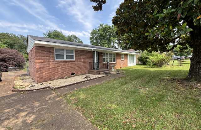 222 Normandy Dr - 222 Normandy Drive, Florence, AL 35630