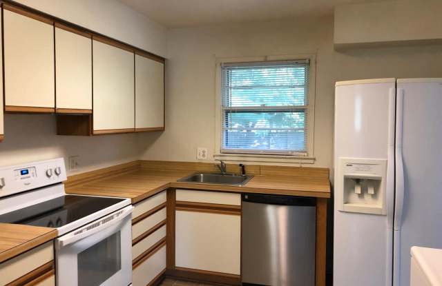 7033 SANTA MARIA COURT Gallery 4