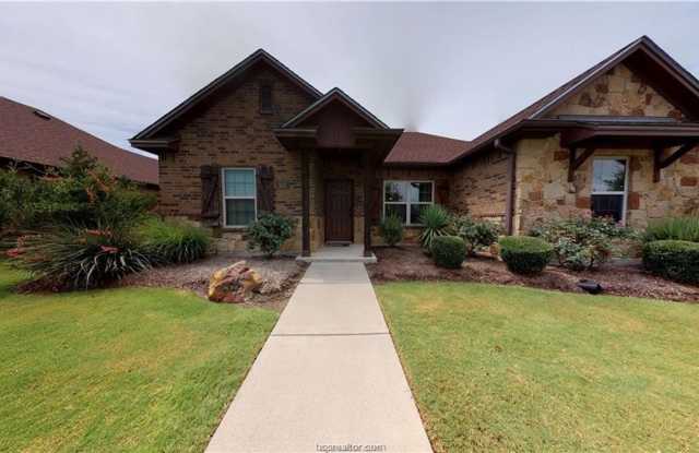 412 Deacon photos photos