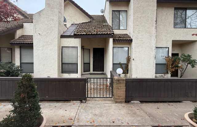 2-Bedroom, 2-bathroom Condo in the Heart of Fresno photos photos
