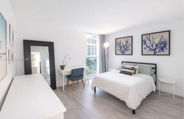 1035 West Ave photos photos