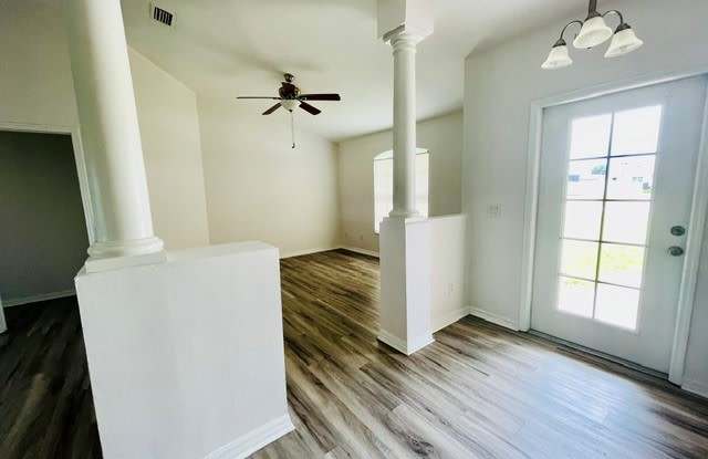 3227 SW 11th Ct Gallery 3