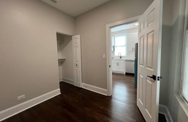 2249 W. Cermak photos photos